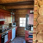 Holiday home Kuningatalu Palkmaja *