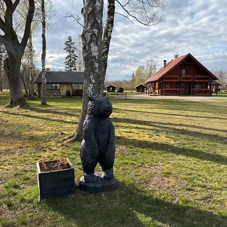 Kuningatalu Palkmaja
